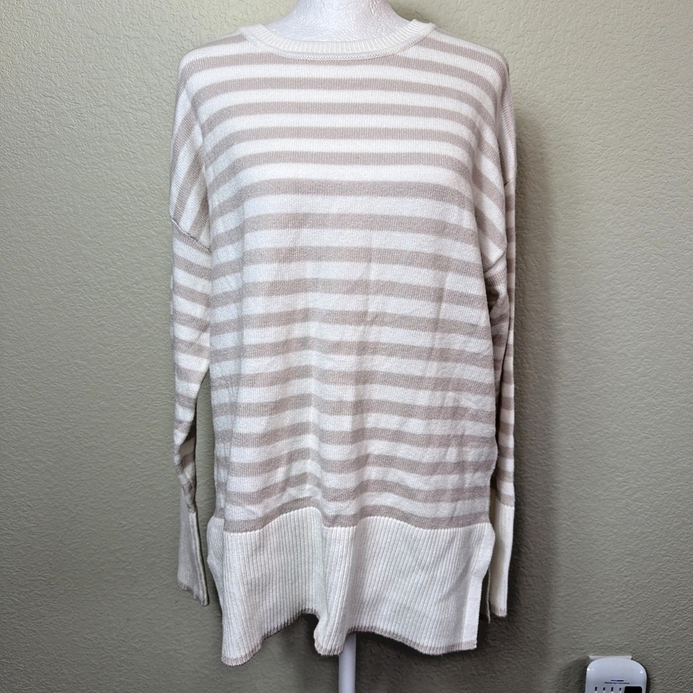 Tahari Striped Pullover M Neutral Coastal Soft Knit Long Sleeve Cream Sweater